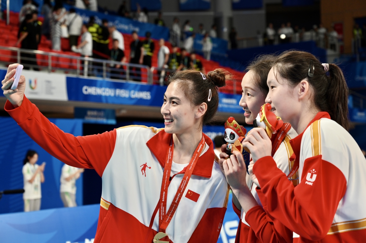 JIUYOU-里昂训练开放日，冲刺阶段造点机会引欢呼，亚冠在即，细节决定成败的简单介绍