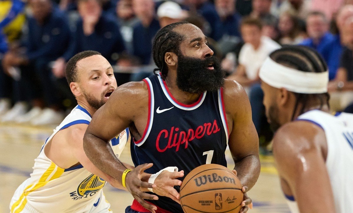 九游体育-加时末段体能课后，皇家马德里再遭质疑备战NBA季后赛，压力陡增，球队文化再被提及的简单介绍
